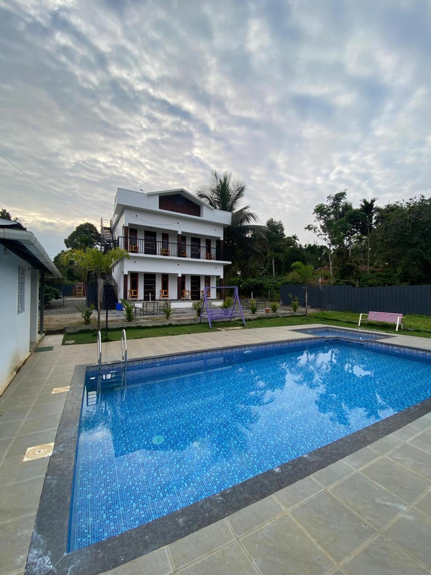 The Lavender Resort Waynad Vaduvanchal Exterior foto
